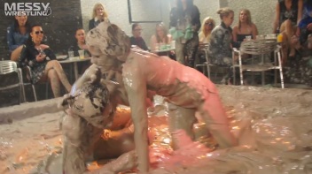 Muddy Wrestling: Raging Regina vs.The Cinnamon Buns Screencap 29 on www.sinx.com
