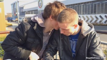 Enjoying a Post Meal Tug! Screencap 18 on www.sinx.com