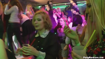 Party Hardcore Gone Crazy Vol. 37 Part 5 - Cam 4 Screencap 74 on www.sinx.com