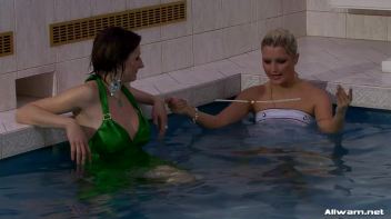 You Dropped My Purse In The Pool, Bitch! Screencap 38 on www.sinx.com
