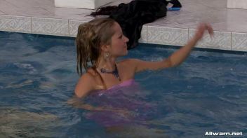You Dropped My Purse In The Pool, Bitch! Screencap 51 on www.sinx.com