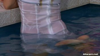 You Dropped My Purse In The Pool, Bitch! Screencap 56 on www.sinx.com