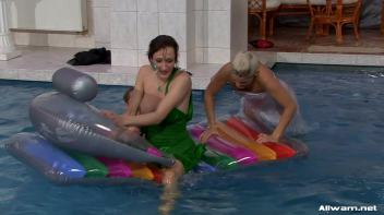 You Dropped My Purse In The Pool, Bitch! Screencap 74 on www.sinx.com