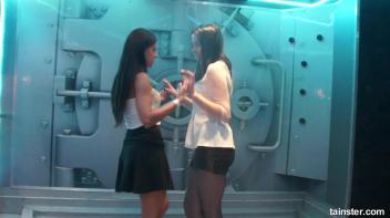 Sexy ladies getting wetter and wetter Screencap 16 on www.sinx.com