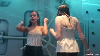 Sexy ladies getting wetter and wetter Screencap 19 on www.sinx.com