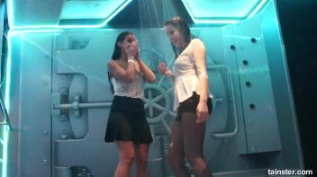 Sexy ladies getting wetter and wetter Screencap 27 on www.sinx.com