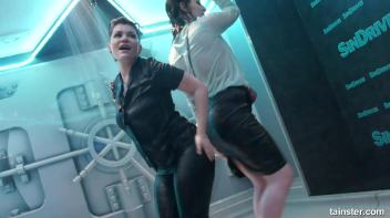 Sexy ladies getting wetter and wetter Screencap 54 on www.sinx.com