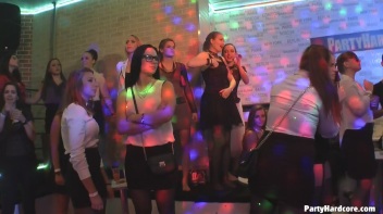 Party Hardcore Gone Crazy Vol. 30 Part 5 - Cam 3 Screencap 50 on www.sinx.com