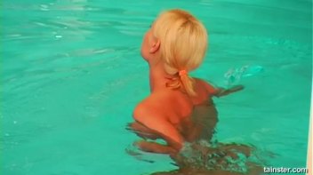 Splish Splash I Was Fucking Some Gash Screencap 7 on www.sinx.com