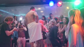 Party Hardcore Gone Crazy Vol. 27 Part 1 - Cam 2 Screencap 66 on www.sinx.com