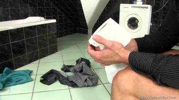 A Classy Bit Of Trashiness Screencap 98 on www.sinx.com