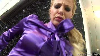 A Classy Bit Of Trashiness Screencap 55 on www.sinx.com