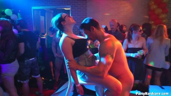 Party Hardcore Gone Crazy Vol. 36 Part 4 - Cam 1 Screencap 22 on www.sinx.com