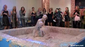 Double Dose Of Mud In Your Face Screencap 91 on www.sinx.com