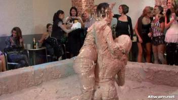 Double Dose Of Mud In Your Face Screencap 38 on www.sinx.com