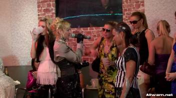 Double Dose Of Mud In Your Face Screencap 42 on www.sinx.com