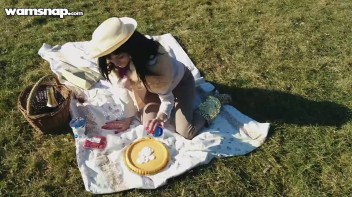 Fur Freak Makes A Mess Of Herself In Public Screencap 14 on www.sinx.com