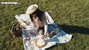 Fur Freak Makes A Mess Of Herself In Public Screencap 17 on www.sinx.com