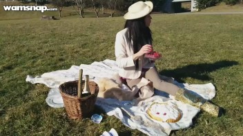 Fur Freak Makes A Mess Of Herself In Public Screencap 29 on www.sinx.com