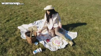 Fur Freak Makes A Mess Of Herself In Public Screencap 34 on www.sinx.com