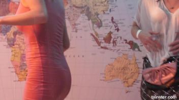 Dancing babes Screencap 11 on www.sinx.com