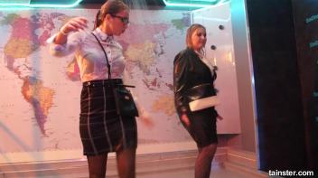 Dancing babes Screencap 44 on www.sinx.com