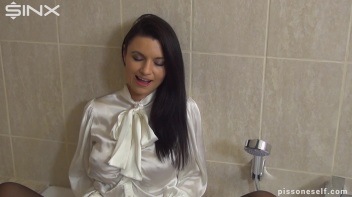 Self Pissing Sexiness Screencap 21 on www.sinx.com