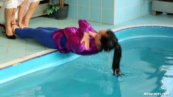 Wetlook Workout Screencap 21 on www.sinx.com