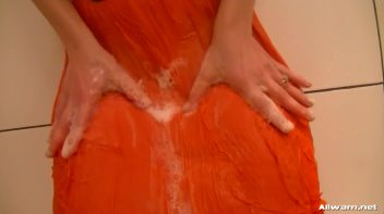 Shower Down That Sexy Dress Screencap 74 on www.sinx.com