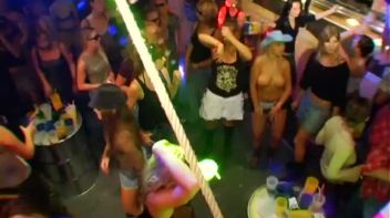 Roadhouse Hos Part 5 - Main Edit Screencap 58 on www.sinx.com