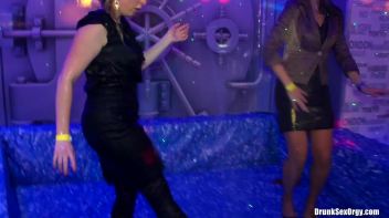 The CFNM Costume Ball Part 4 - Shower Cam Screencap 109 on www.sinx.com