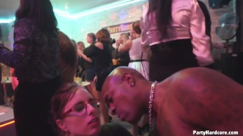 Party Hardcore Gone Crazy Vol. 31 Part 2 - Cam 1 Screencap 49 on www.sinx.com