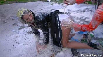 Fucked Up Picnic In The Park Screencap 59 on www.sinx.com