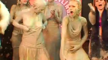 Two Tigresses Screencap 31 on www.sinx.com