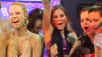 Two Tigresses Screencap 62 on www.sinx.com