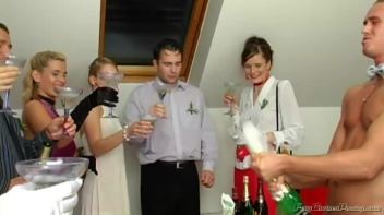 Golden Bridal Shower Screencap 8 on www.sinx.com