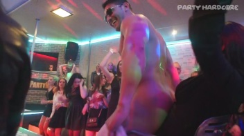 Party Hardcore Gone Crazy Vol. 27 Part 1 - Cam 1 Screencap 79 on www.sinx.com