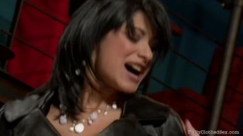 Till The Last Drop Screencap 59 on www.sinx.com