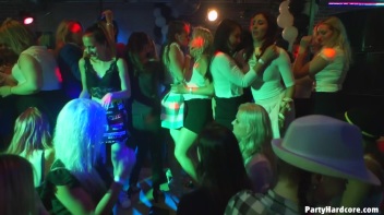 Party Hardcore Gone Crazy Vol. 37 Part 6 - Cam 2 Screencap 44 on www.sinx.com