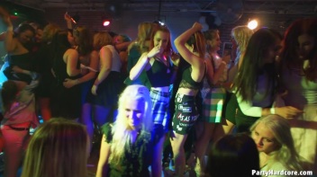 Party Hardcore Gone Crazy Vol. 37 Part 6 - Cam 2 Screencap 46 on www.sinx.com
