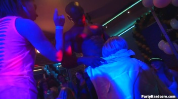 Party Hardcore Gone Crazy Vol. 37 Part 6 - Cam 2 Screencap 68 on www.sinx.com