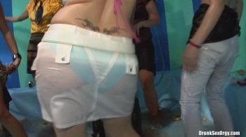 Bikini Beach Balls Part 3 - Cam 1 Screencap 22 on www.sinx.com