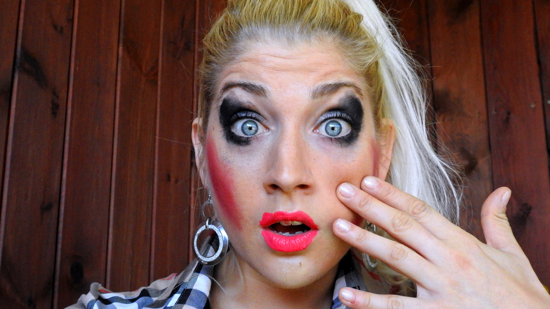 Bitchy Babes Get Covered In Makeup and Lotion - Cam 1 on www.sinx.com