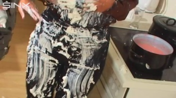 Whipped Cream Fight In The Kitchen Screencap 25 on www.sinx.com