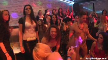 Party Hardcore Gone Crazy Vol. 9 Part 3 - Cam 1 Screencap 60 on www.sinx.com