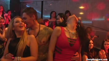Party Hardcore Gone Crazy Vol. 9 Part 3 - Cam 1 Screencap 73 on www.sinx.com