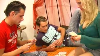 Bi Strip Poker Does The Trick Screencap 4 on www.sinx.com