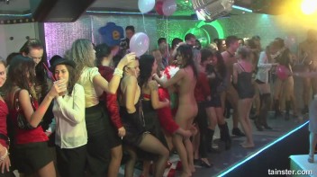 Welcome To The Mad House Part 6 - Cam 2 Screencap 98 on www.sinx.com