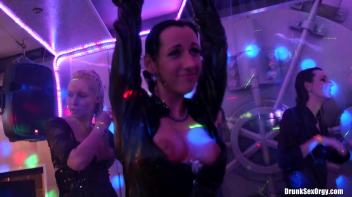Holiday Hotties Part 6 - Shower Cam Screencap 35 on www.sinx.com
