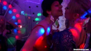 Holiday Hotties Part 6 - Shower Cam Screencap 49 on www.sinx.com